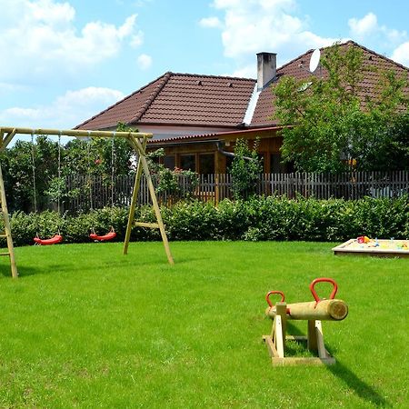 Pension Zum Strell 흘라브룬 외부 사진